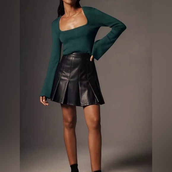 Maeve Sweaters - Anthropologie Maeve Green Square Neck Bell Sleeve Sweater Size Small